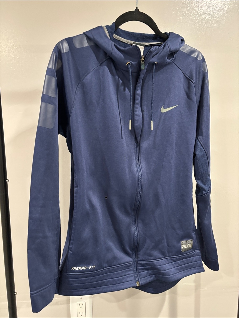 Nike Women’s Navy Blue Therma-FIT Full-Zip Hoodie
